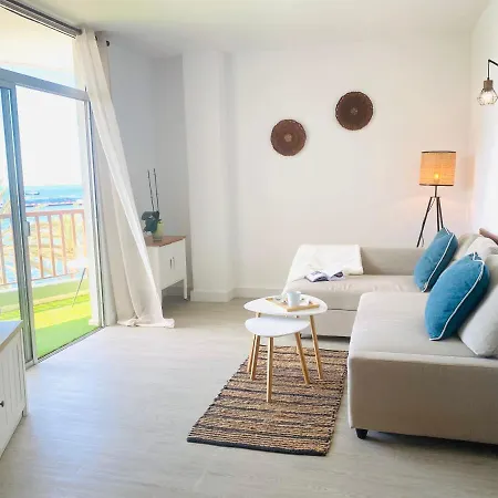 Paradise Holidays 2 Bedrooms & Sea View, Cristianos, Tenerife Apartament Arona (Tenerife)