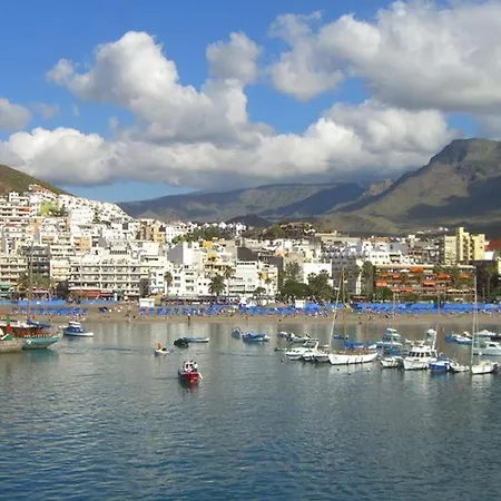 Paradise Holidays 2 Bedrooms & Sea View, Cristianos, Tenerife *