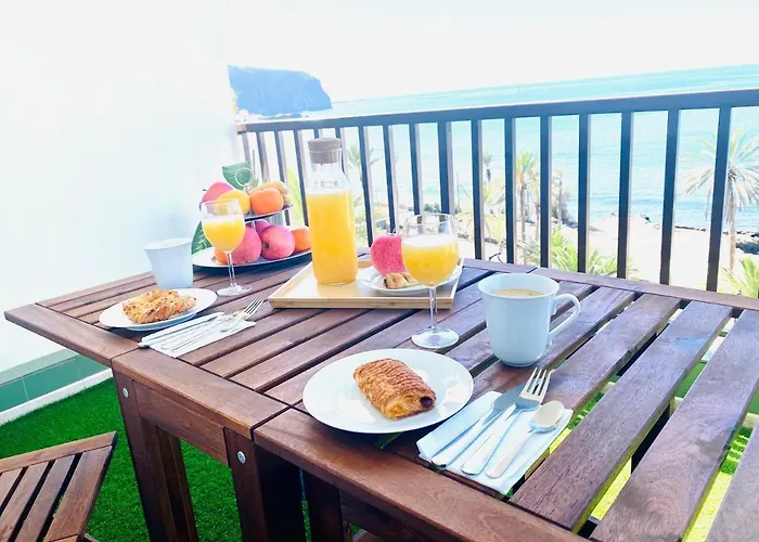 Paradise Holidays 2 Bedrooms Apartment&sea View, Cristianos, Tenerife