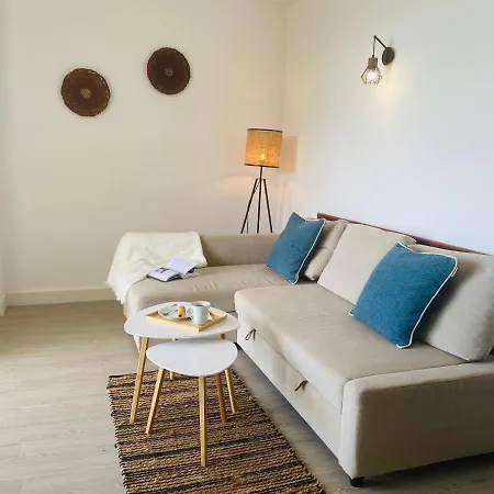 Paradise Holidays 2 Bedrooms & Sea View, Cristianos, Tenerife Lägenhet Arona (Tenerife)