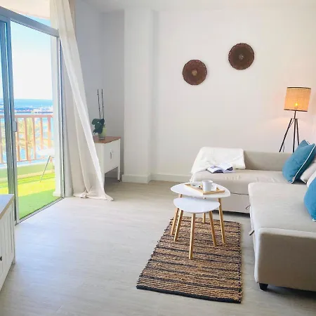 Paradise Holidays 2 Bedrooms & Sea View, Cristianos, Tenerife * Los Cristianos (Tenerife)