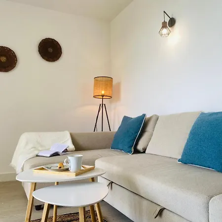 Paradise Holidays 2 Bedrooms & Sea View, Cristianos, Tenerife Lägenhet *