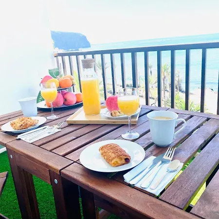 Paradise Holidays 2 Bedrooms & Sea View, Cristianos, Tenerife