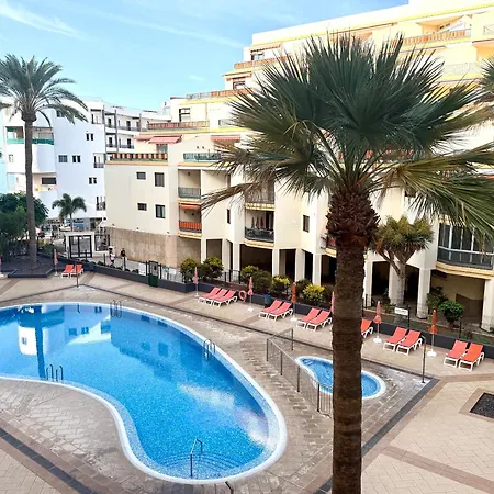 Paradise Holidays 2 Bedrooms & Sea View, Cristianos, Tenerife Apartament