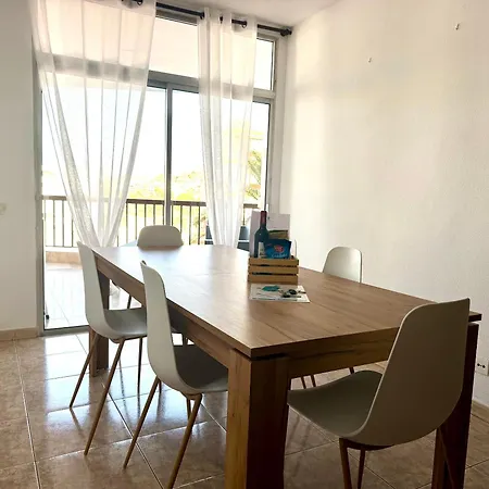 Paradise Holidays 2 Bedrooms & Sea View, Cristianos, Tenerife Apartament Los Cristianos (Tenerife)