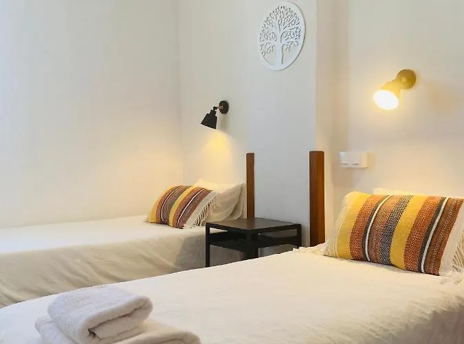 Paradise Holidays 2 Bedrooms & Sea View, Cristianos, Tenerife