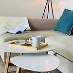 Paradise Holidays 2 Bedrooms & Sea View, Cristianos, Tenerife Apartmán Arona (Tenerife)