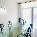 Apartmán Paradise Holidays 2 Bedrooms & Sea View, Cristianos, Tenerife Arona (Tenerife)